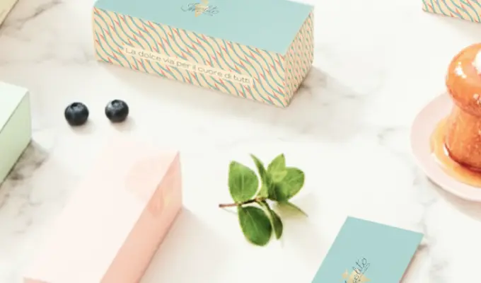 Mockup packaging pastelería italiana